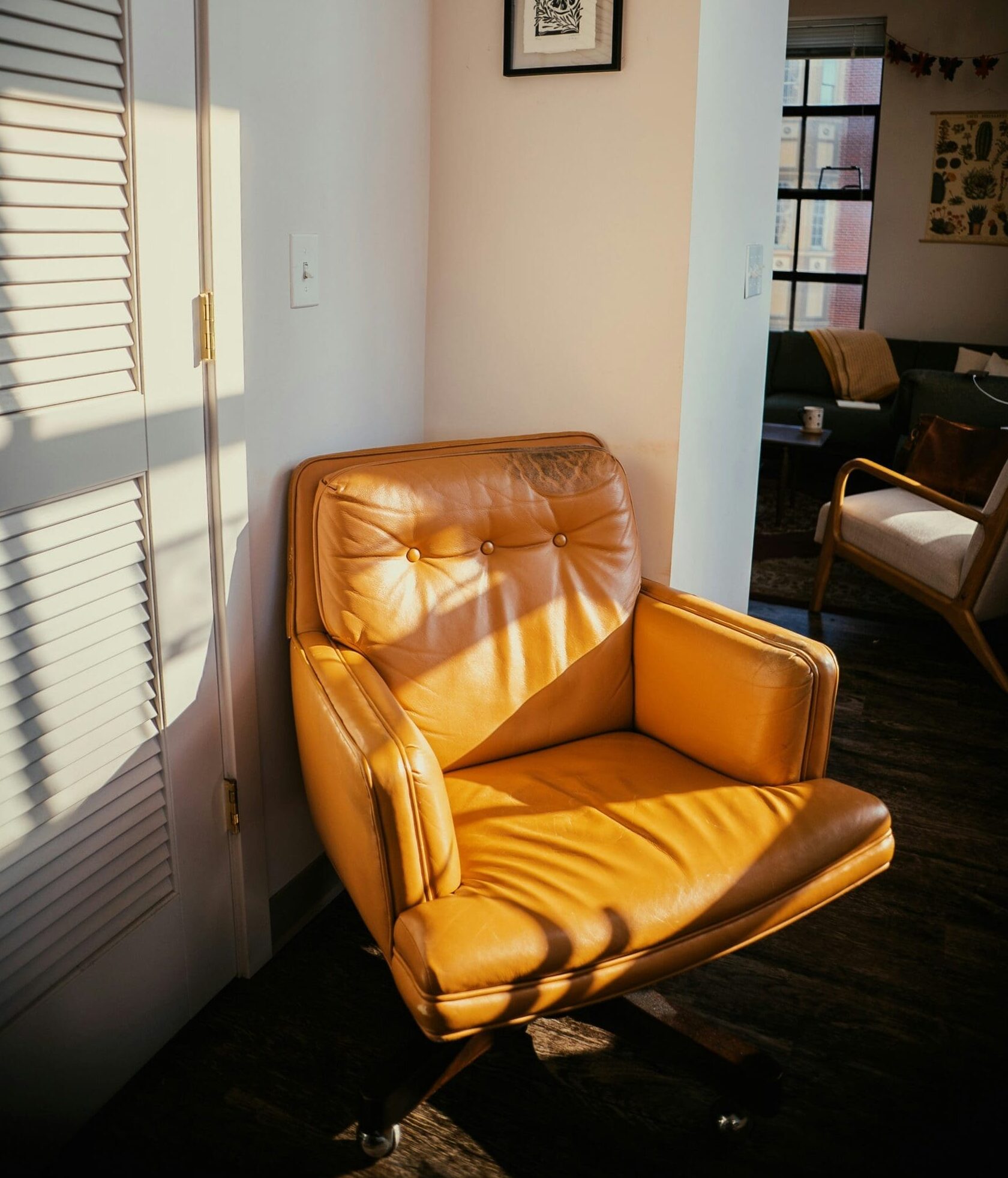 Therapist office chair for in-person counseling sessions